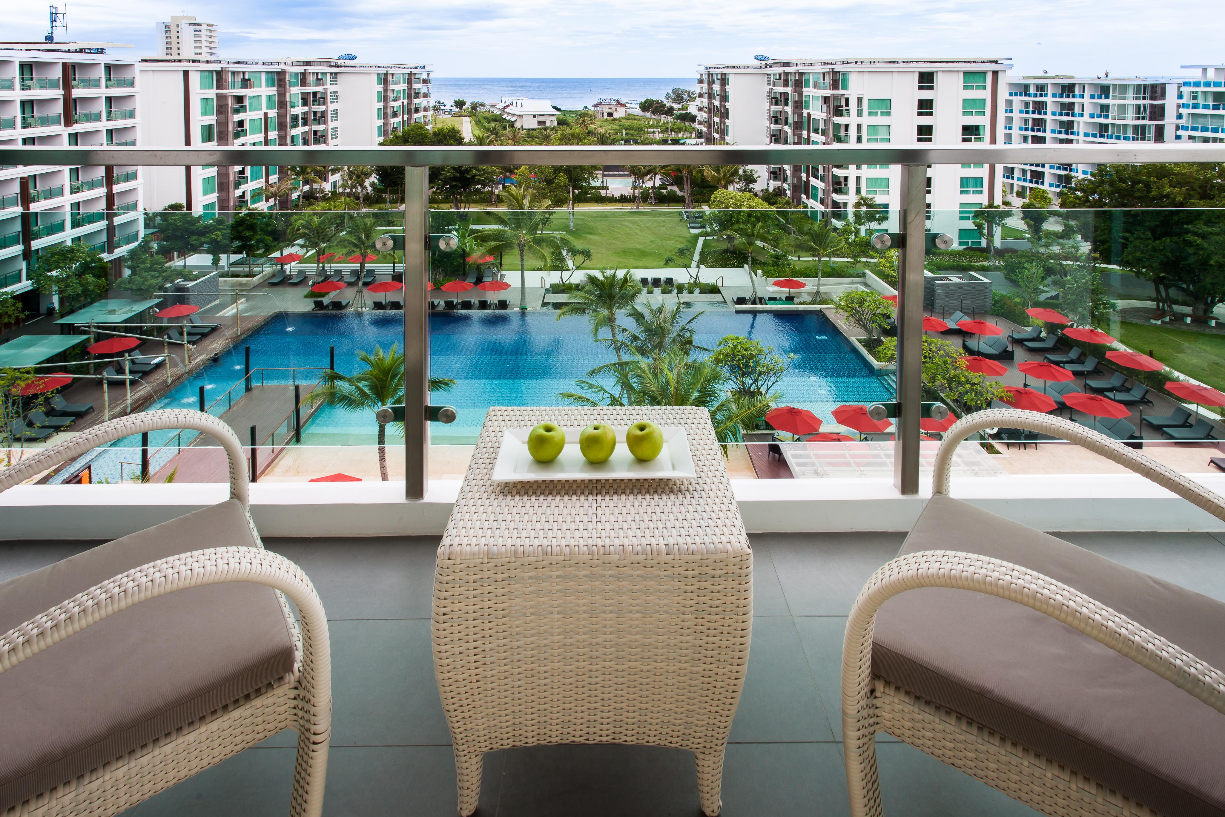 Amari Hua Hin Hotel Exterior photo The swimming pool at the resort