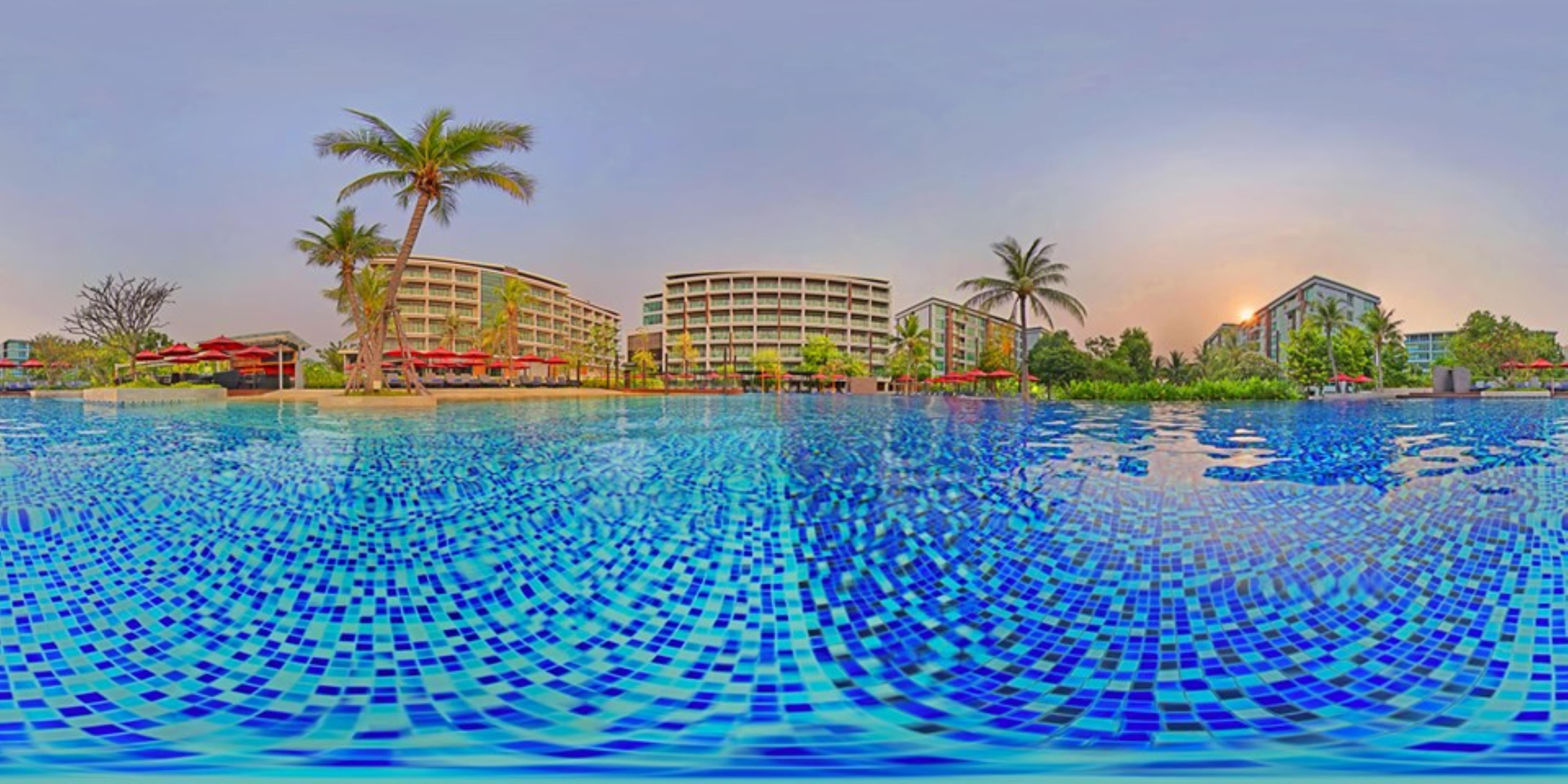 Amari Hua Hin Hotel Exterior photo The pool at the Royal Paradise Hotel & Spa